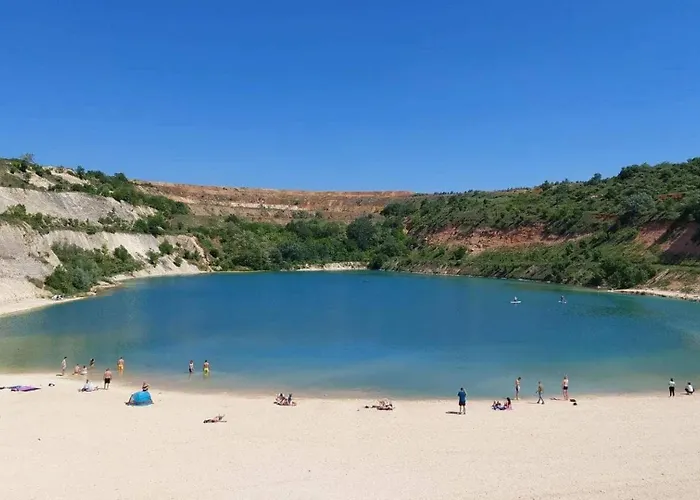 Marley Kuca Za Odmor